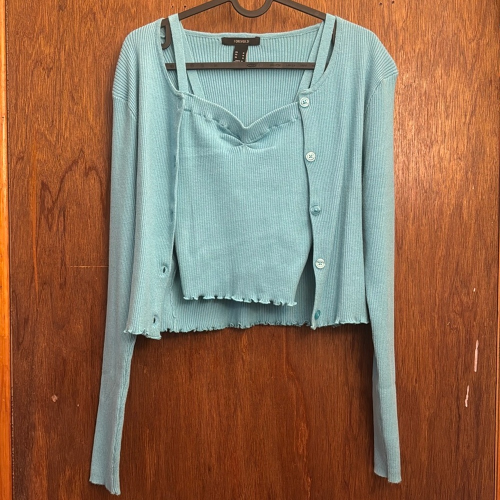 Medium 2 pc set with tank top and cardigan